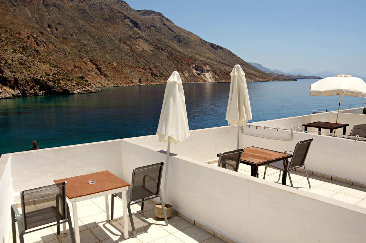Madares Hotel Loutrón Luaran gambar