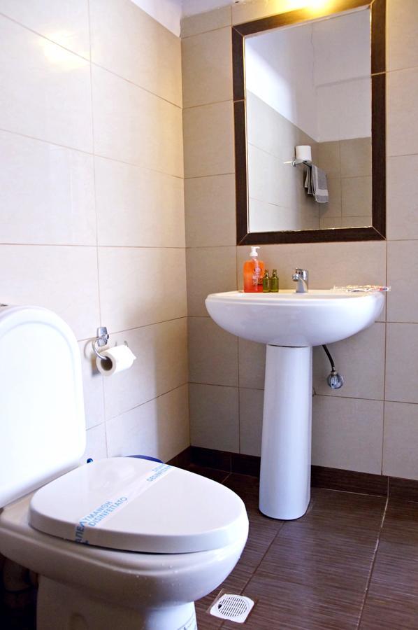 Madares Hotel Loutrón Luaran gambar